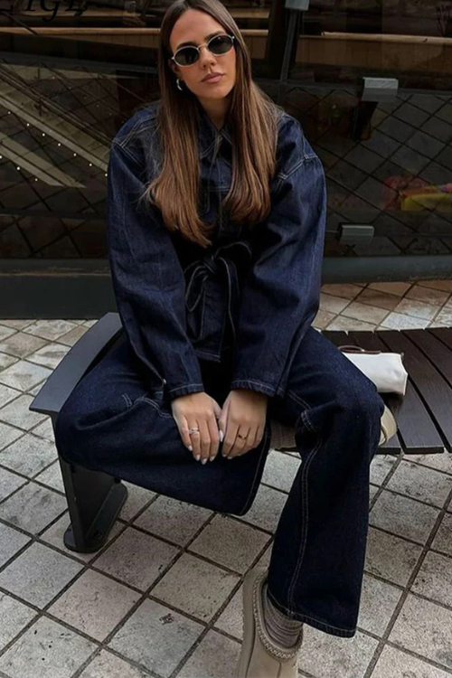 Stilla | Denim Sæt Elegant Taljeret Jeansjakke Med Bælte & Bred High Waist Bukser Online salg