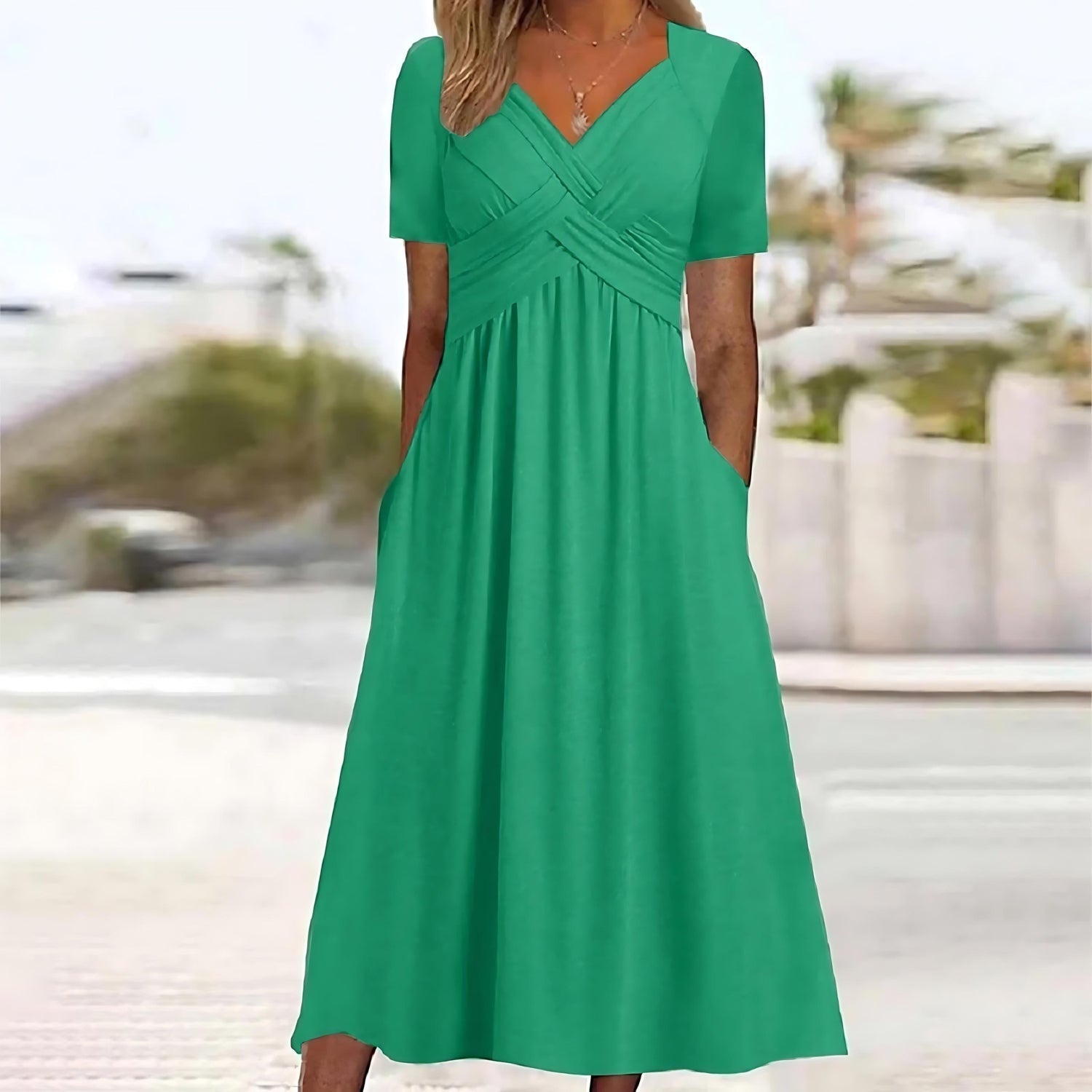 Stilla | Midi Elegante kjole med mavekontrol