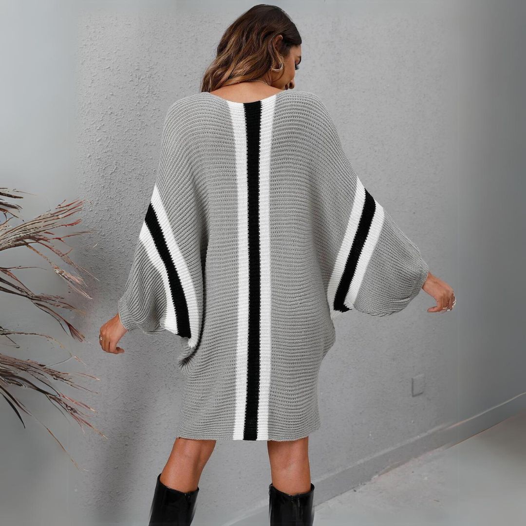 Stilla | Oversized strik poncho med stribet accent Online