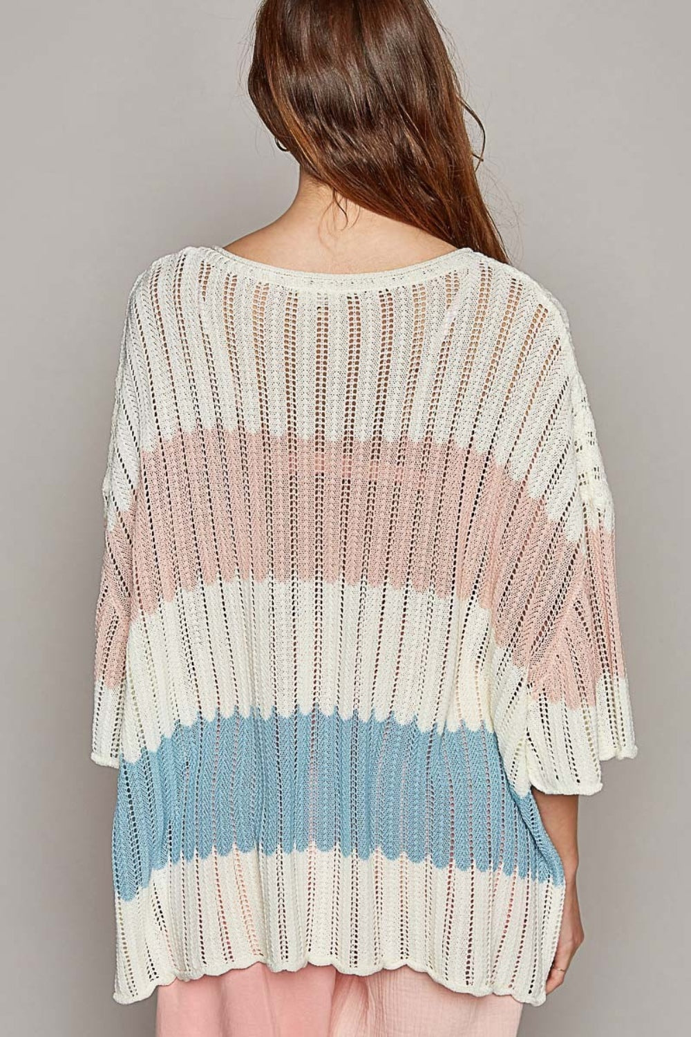 Stilla | V-Hals Kortærmet Stribet Vævet Sweater Hot på udsalg