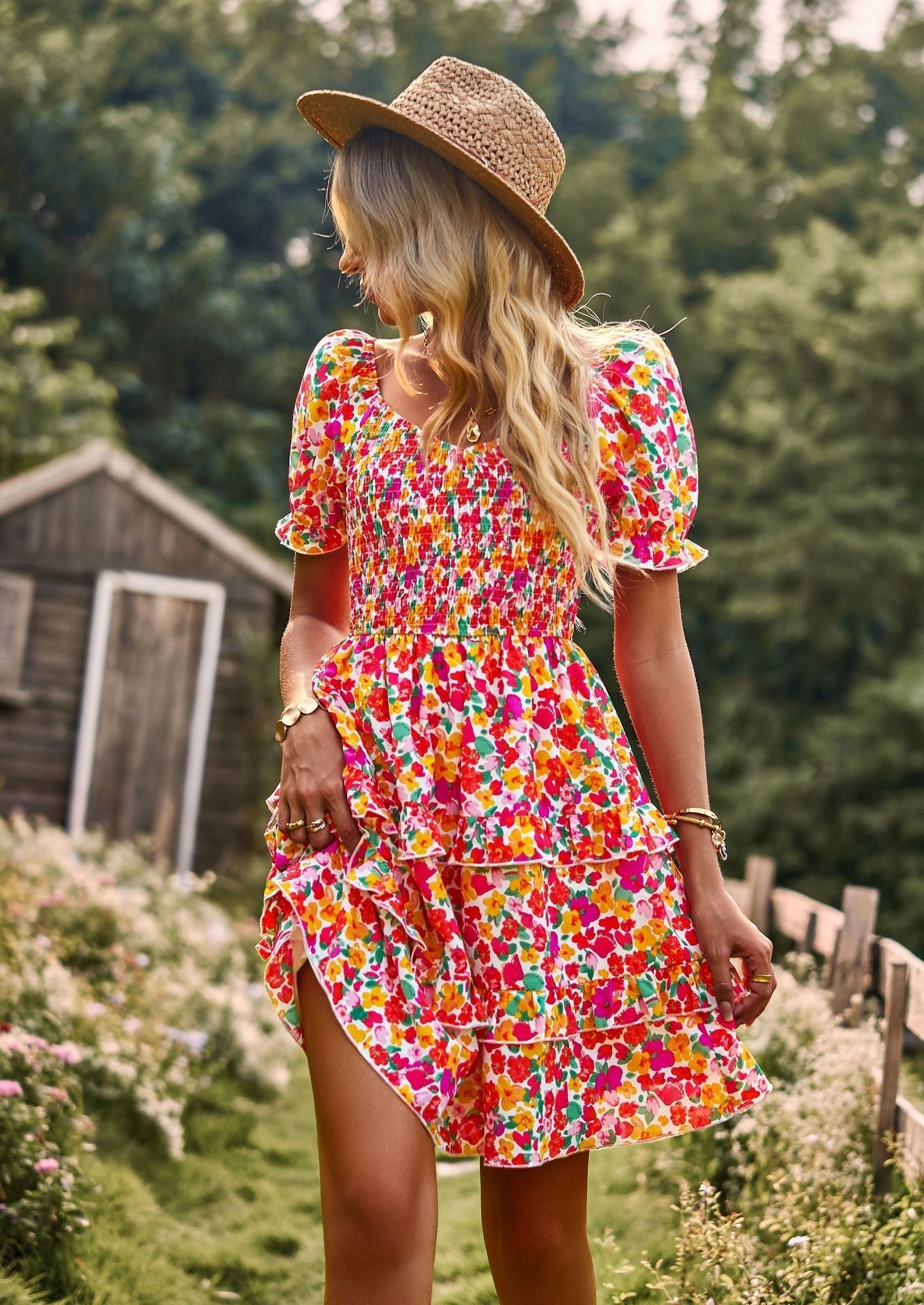 Stilla | Blomsteret Ruffle Sommerkjole Med Korte Ærmer Og Off-Shoulder Snit Online salg