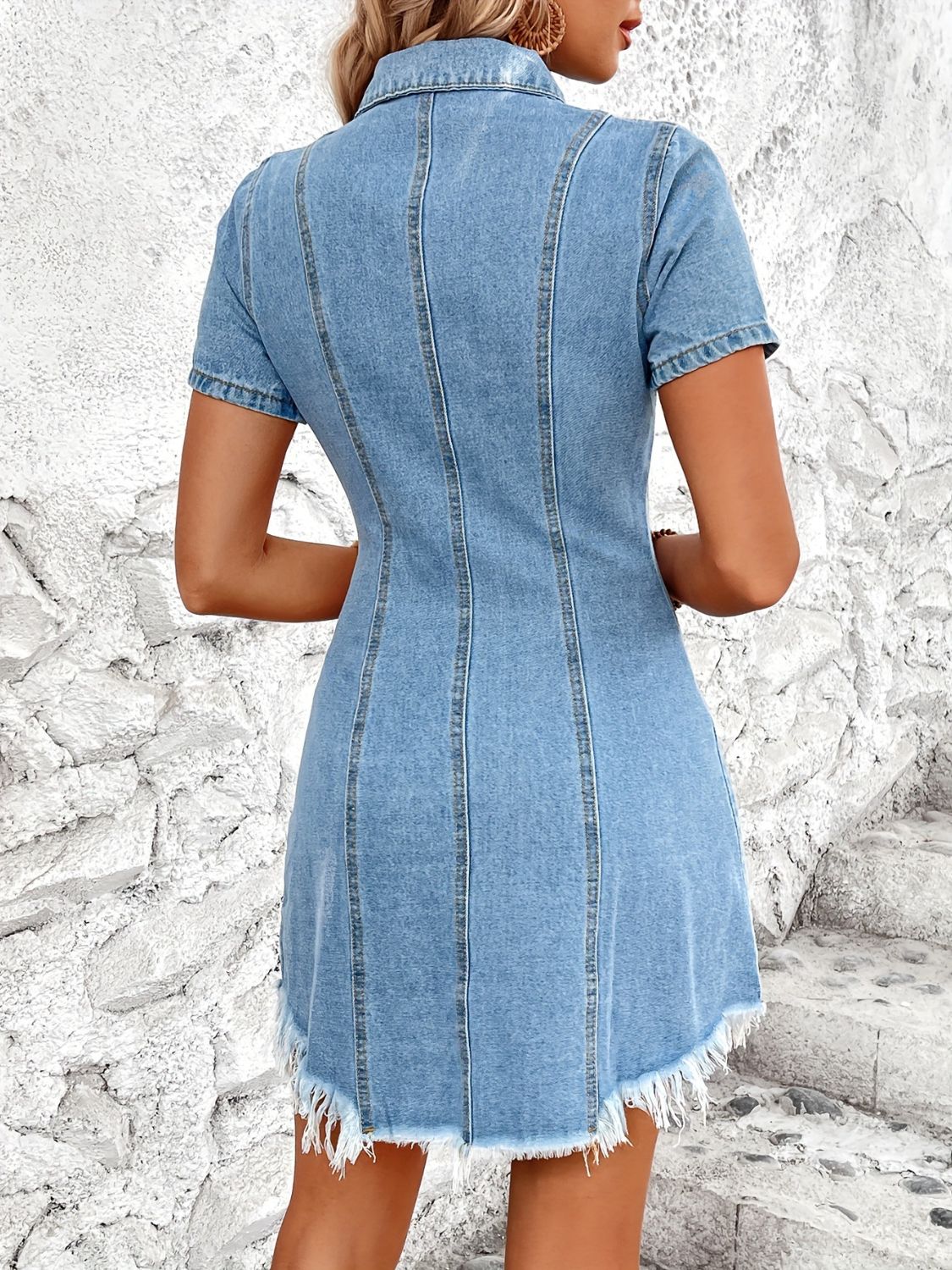 Stilla | Hem Knap Op Kort ærmet Denim Kjole Levere