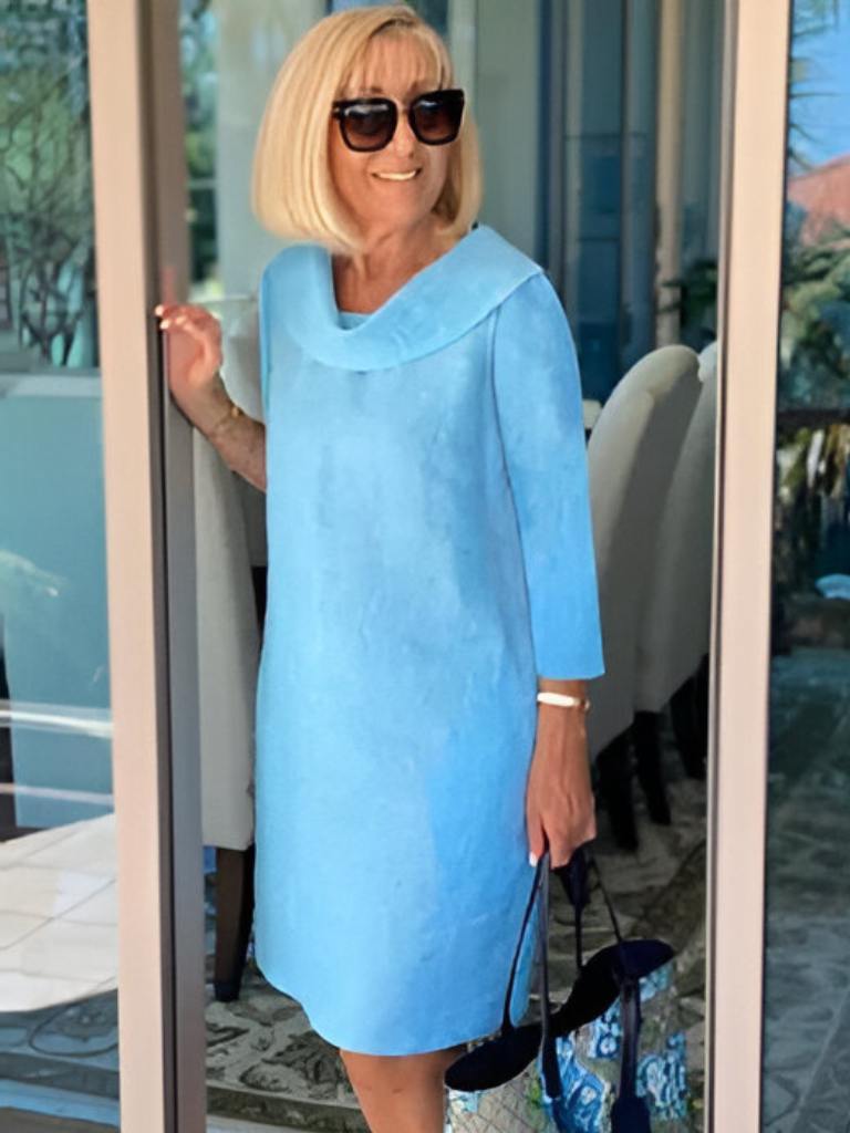 Stilla | Elegant Plisseret Kjole Raffineret Stil Med En Elegant Plisseret Udskæring