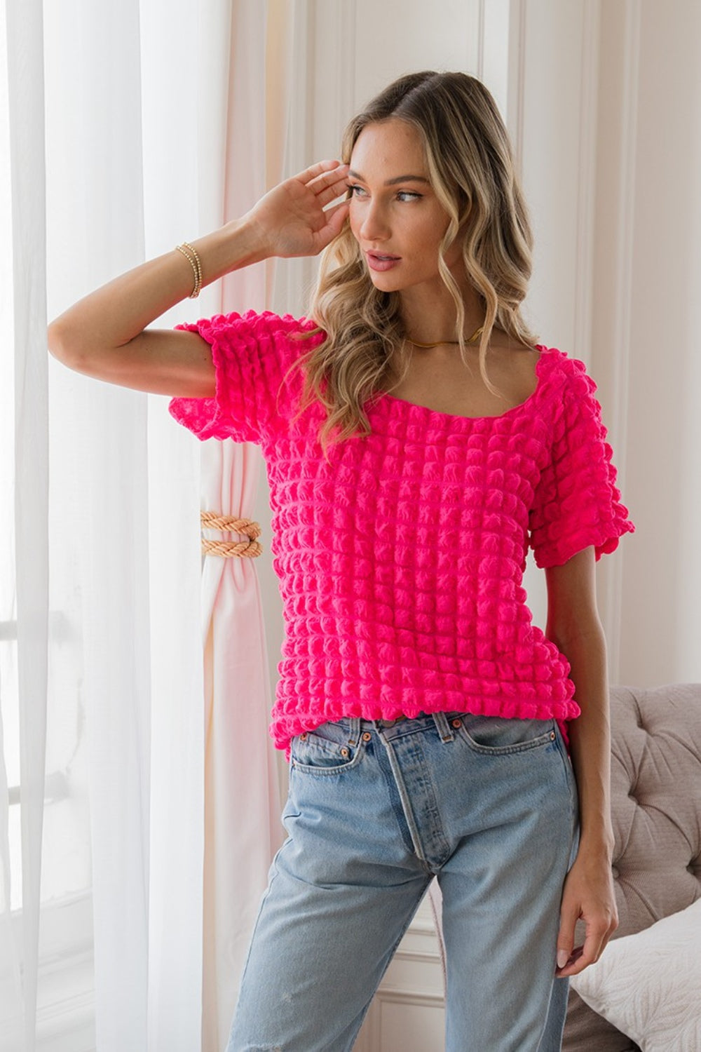 Stilla | In Love Bubble Tekstureret Rund Hals Kort Ærme T-Shirt Levere