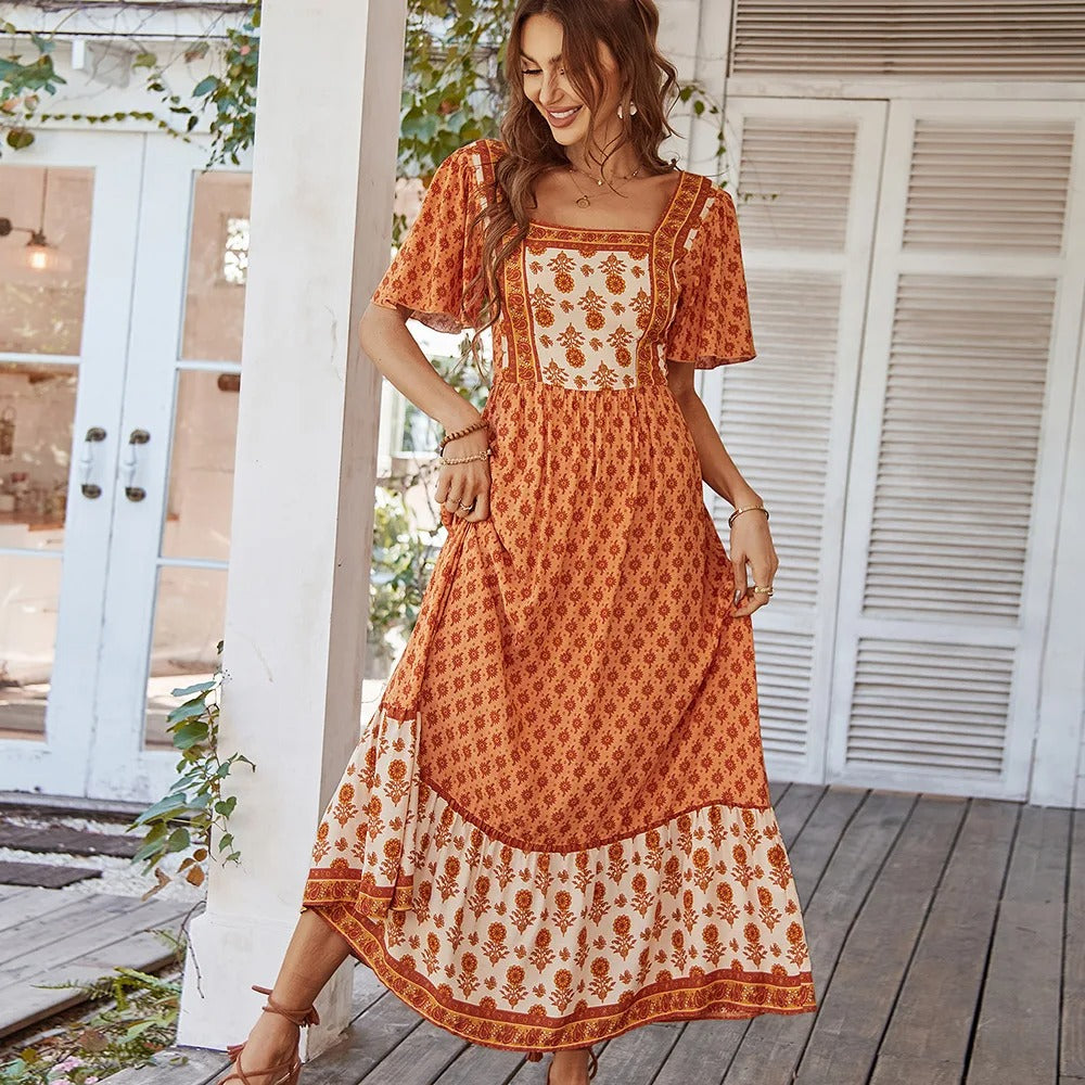 Stilla | Stilfuldt Lange Boho Vintage Blomster Kjole Med Firkantet Udsnit Levere